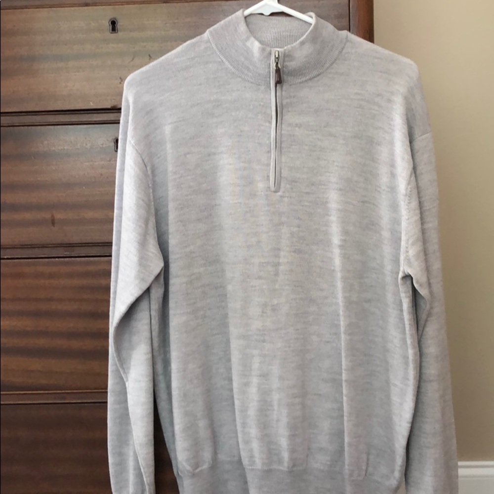 Peter Millar 1/4 zip light gray sweater
